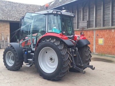 Massey Ferguson 5S.115
