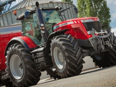 Massey Ferguson 8737