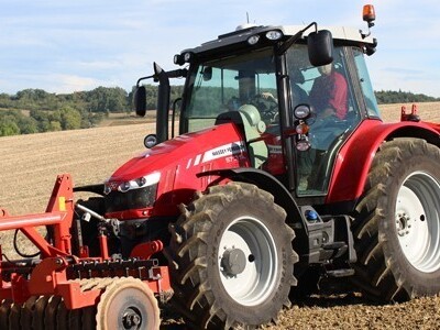 Massey Ferguson MF 5713 SL je najbolji u kategoriji najkorisnijeg traktora