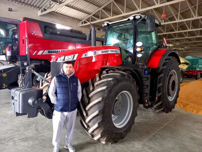 Massey Ferguson traktor i kombajn / Mošorin