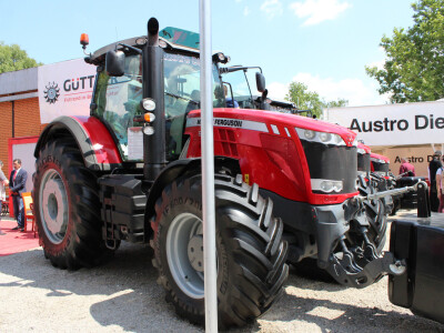 Massey Ferguson 8732