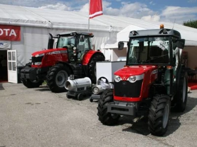 Traktori Massey Ferguson