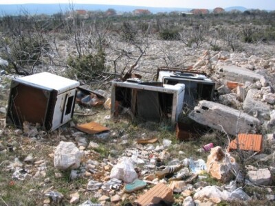 Uklanjanje otpada s terena