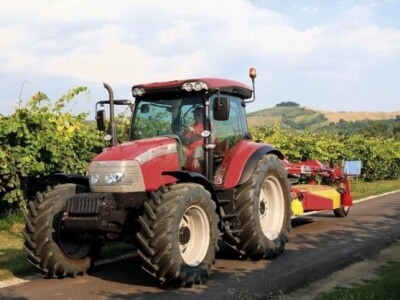 Traktor McCormick MC