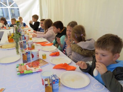 Medni doručak Medni doručak