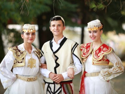 Međunarodni festival folklora za djecu i mlade "Čuvari tradicije" Međunarodni festival folklora za djecu i mlade "Čuvari tradicije"
