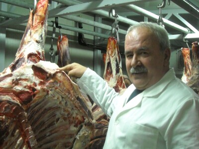 Mesara iz Jakova proizvodi juneće stareno (odležalo) meso