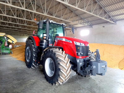Massey Ferguson traktor i kombajn / Mošorin