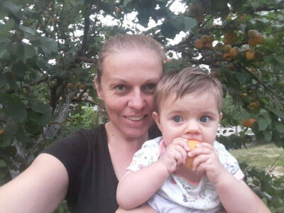 Sa osmomjesečnom kćerkom Brunom