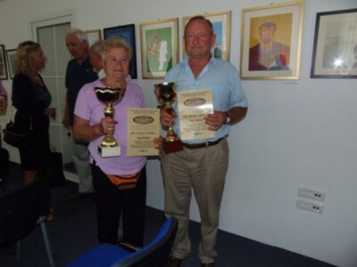 Milka Strenja i Danijel Baković, dobitnici nagrada za najljepšu "reštu" i najljepši štand na 1. festivalu češnjaka u Benkovcu