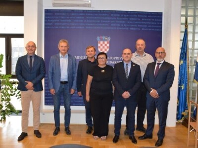 Ministar Dabro  sastanak s predstavnicima Hrvatske industrije šećera i Odbora za mljekarstvo HPK