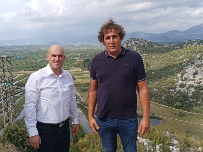 Ministar Dabro u berbi mandarina