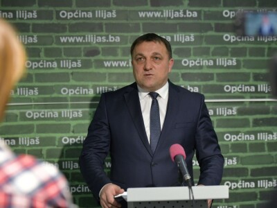 Ministar Dedić u posjeti Ilijašu: Sredstva za poljoprivredu na nivou FBiH ćemo povećati Ministar Dedić u posjeti Ilijašu: Sredstva za poljoprivredu na nivou FBiH ćemo povećati