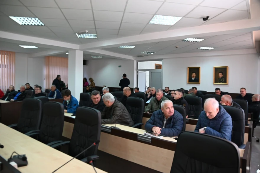 poljoprivrednici na sastanku