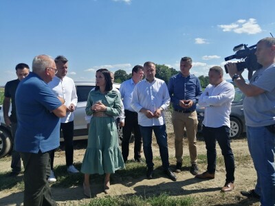 Ministrica poljoprivrede obišla je poljoprivrednike u Općini Petrijanec koji su stradali u nedavnoj tuči