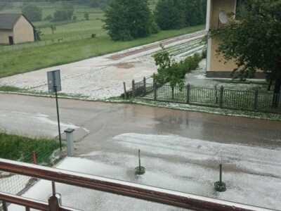 Mještani sela Boljkovac i Dobrošin gledali kako u nekoliko minuta nestaje sav njihov trud