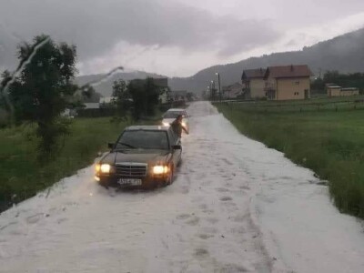 Mještani sela Boljkovac i Dobrošin gledali kako u nekoliko minuta nestaje sav njihov trud