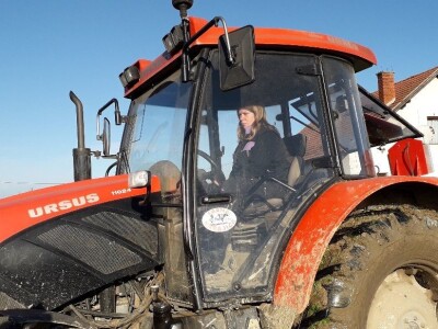 Mlada Slađana, najtraženiji seoski radnik