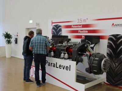 Mladi Farmeri posjetili tvornicu kombajna Massey Ferguson u Italiji