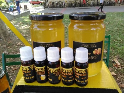 Mladi pčelar Radoslav Radanović startovao sa četiri, a danas ima 60 košnica