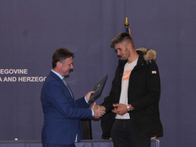 Mladi poljoprivrednici preuzeli rješenja za pokretanje poslovanja