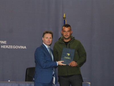 Mladi poljoprivrednici preuzeli rješenja za pokretanje poslovanja