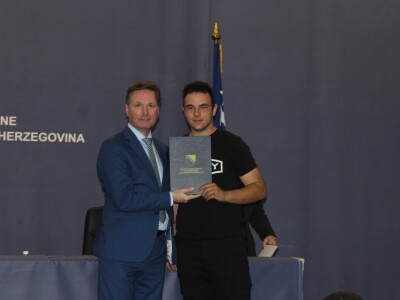 Mladi poljoprivrednici preuzeli rješenja za pokretanje poslovanja