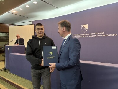 Mladim poljoprivrednicima uručena rješenja