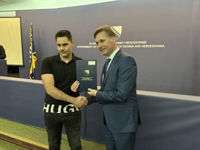 Mladim poljoprivrednicima uručena rješenja