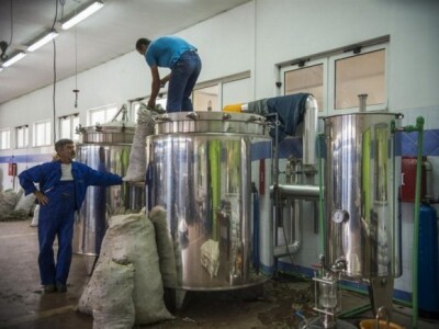 Nove plantaže smilja i destilerije