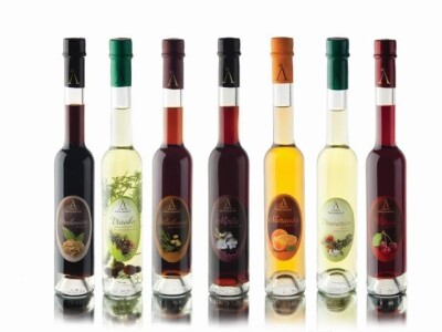 Moguće je probati između devetnaest vrsta likera