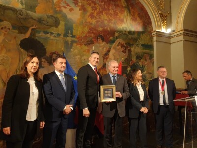 Mostar službeno preuzeo titulu Evropskog grada vina Dionisio Mostar službeno preuzeo titulu Evropskog grada vina Dionisio