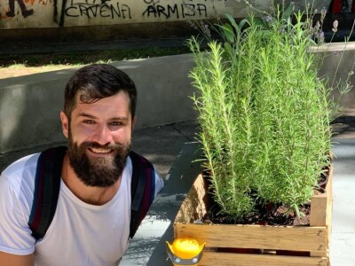 Mostarski Bulevar uljepšan jestivim gradskim dvorištem