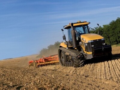 Traktor Challenger MT800C