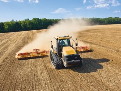 Traktor Challenger MT800C