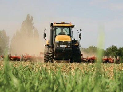 Traktor Challenger MT800C