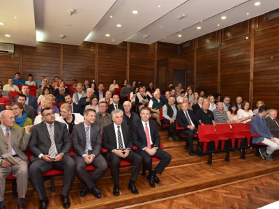 Naučno-stručni skup "Nove sorte i konovi vinove loze"