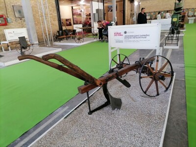 Muzejska postavka "Na korak do veka"