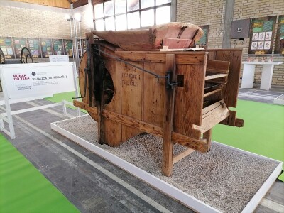 Muzejska postavka "Na korak do veka"