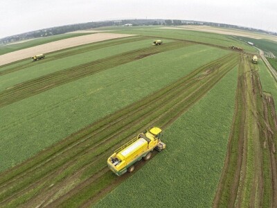 Na 12 hiljada hektara, osam radnika