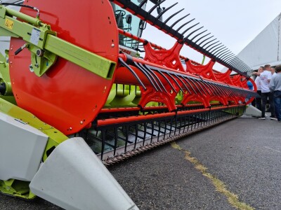 Na FarmShow premijerno prikazani Claasovi kombajni Trion 530 i 720