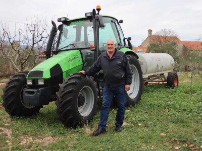 Na OPG-u Jakelića najveća radost je branje maslina