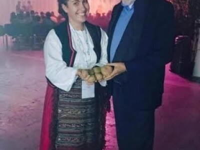 Zrinka Filipović Dermit u Milanu predstavlja lički krumpir i lovinačku nošnju