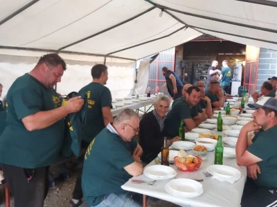 Na traktorijadi kod Janjića obradili 4 hektara zemlje