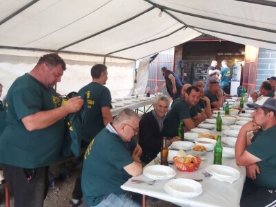 Na traktorijadi kod Janjića obradili 4 hektara zemlje Na traktorijadi kod Janjića obradili 4 hektara zemlje