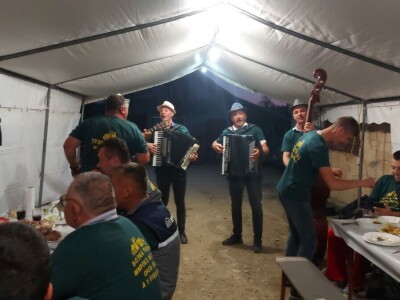 Na traktorijadi kod Janjića obradili 4 hektara zemlje Na traktorijadi kod Janjića obradili 4 hektara zemlje