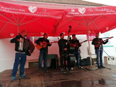 Na varaždinskoj tržnici dodijeljeni certifikati Proizvodi hrvatskog seljaka