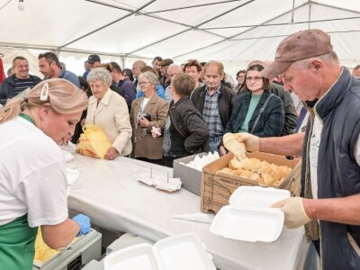 Na vidovečkoj Zeljarijadi spremljena mega sarma duga 1,5 kilometar