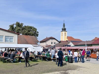 Na vidovečkoj Zeljarijadi spremljena mega sarma duga 1,5 kilometar