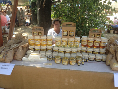 Hrženjakovi izlažu i prodaju na brojnim sajmovima Hrženjakovi izlažu i prodaju na brojnim sajmovima